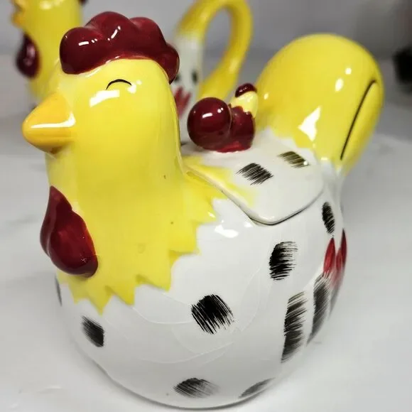Vtg Country Roosters Creamer & Sugar Bowl Set by Chestnut Creek Chickens Yellow - Picture 3 of 12